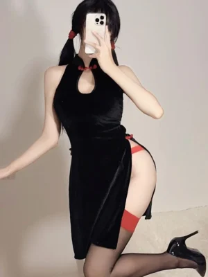 velvet-high-slit-black-cheongsam-1 exotic lingeries