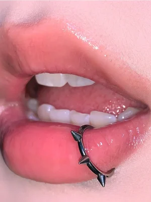 body-jewellery-spike-titanium-lip-piercing-rings-1 lip piercing rings
