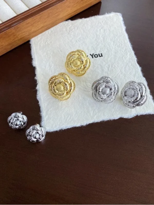 camellia-earring-golden-sliver-colors-5 sliver earrings