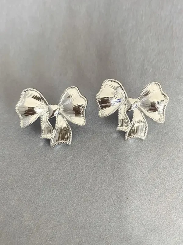 ear-piercing-jewelry-equisite-bow-leaf-ear-studs-2 ear jewellery