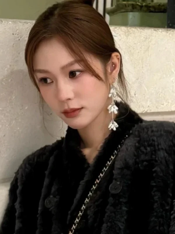 ear-piercing-jewelry-pearl-flowers-earrings-2 pearl earrings