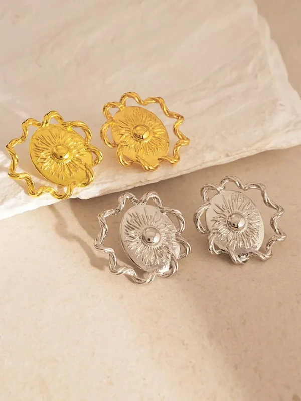 ear-piercing-jewelry-rising-sun-ear-studs-4 gold earrings