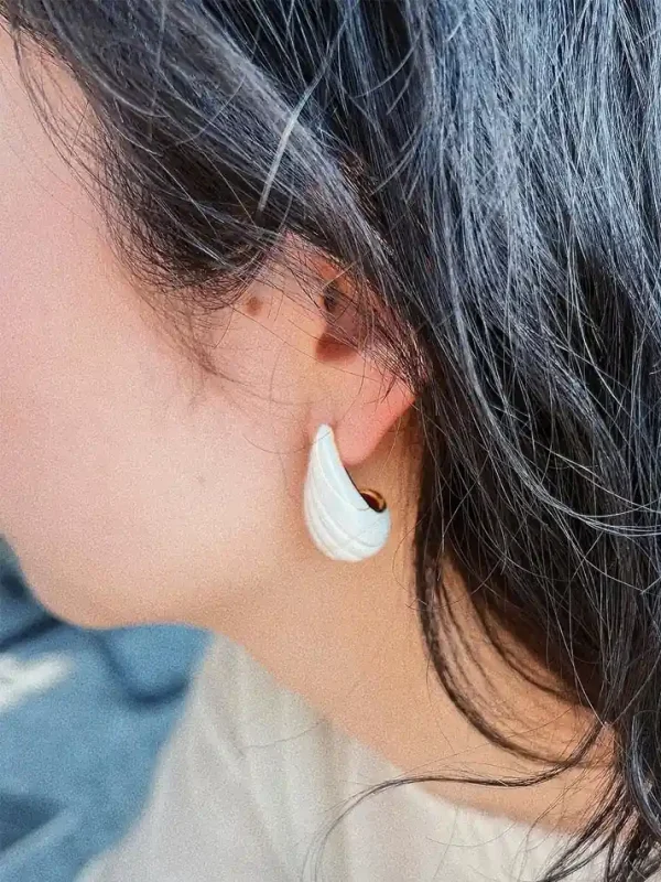 ear-piercing-jewelry-white-shell-ear-studs-4 vintage earrings