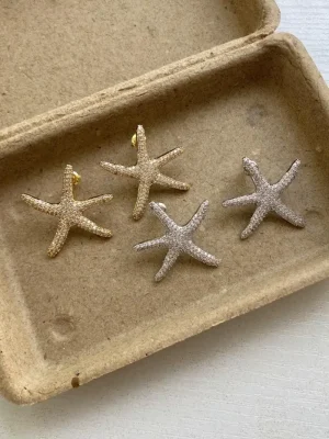 gold earrings