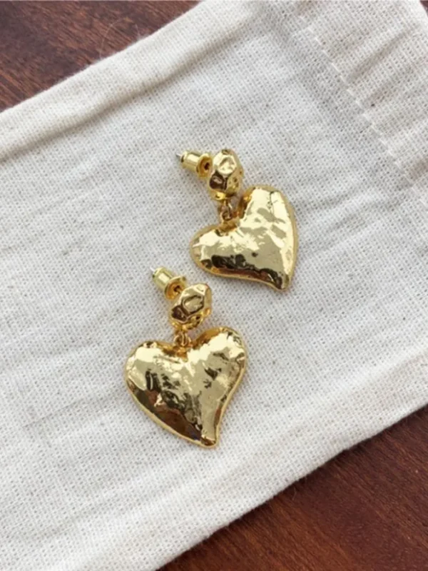 heart-shaped-gold-earrings-3 gold earrings