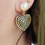 heart-shaped-vintage-gold-with-pearl-1 cute earrings