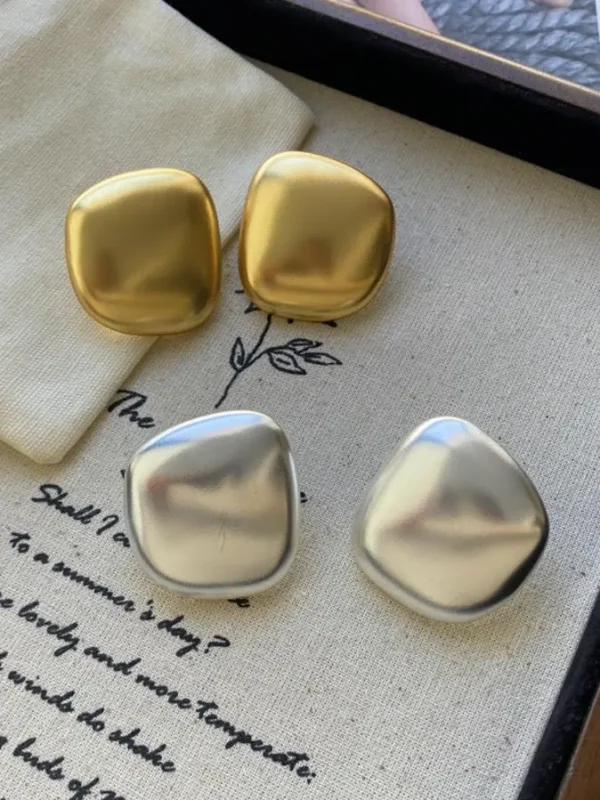 matte-sliver-earrings-gold-ear-studs-3 basic earrings
