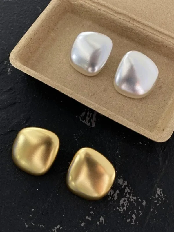 matte-sliver-earrings-gold-ear-studs-4 basic earrings