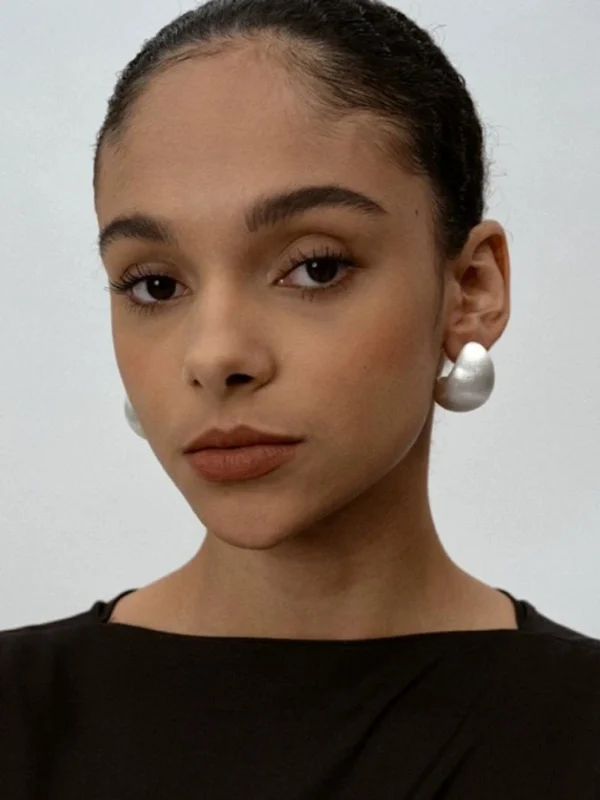sliver-earrings-luxury-arc-desgin-2 sliver hoop earrings