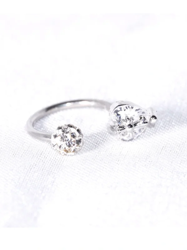 body-jeweller-heart-shaped-lip-piercing-rings-3 Sparkling diamond heart lip rings piercing | Bubbleoo